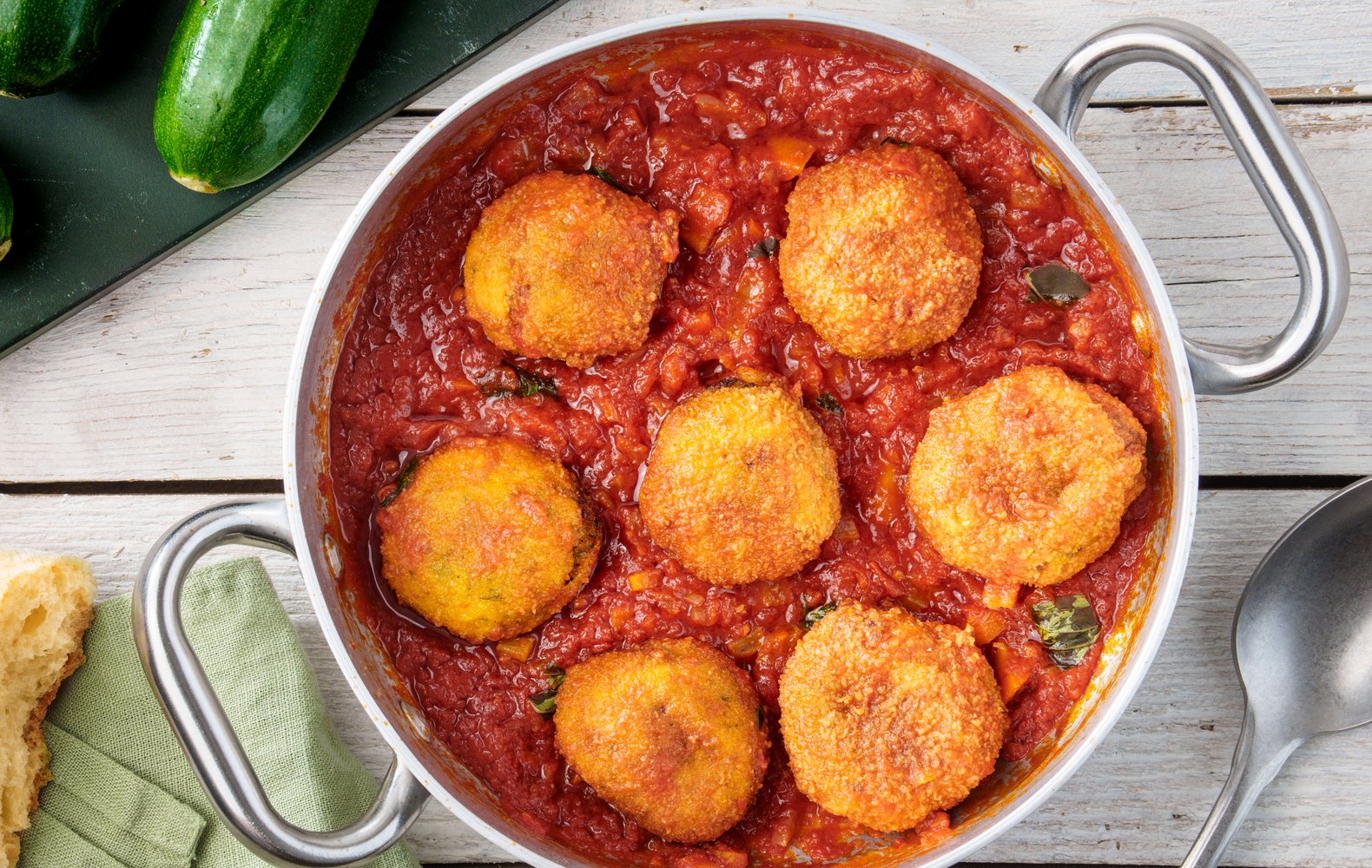 Ricetta Polpette di Zucchine al Sugo - Il Club delle Ricette