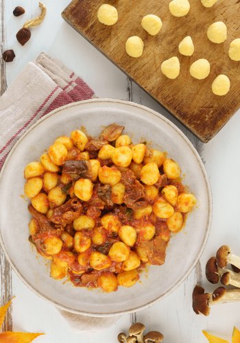 Ricetta Gnocchi al Pomodoro e Funghi