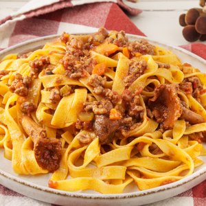 Pasta al Ragù con i Funghi