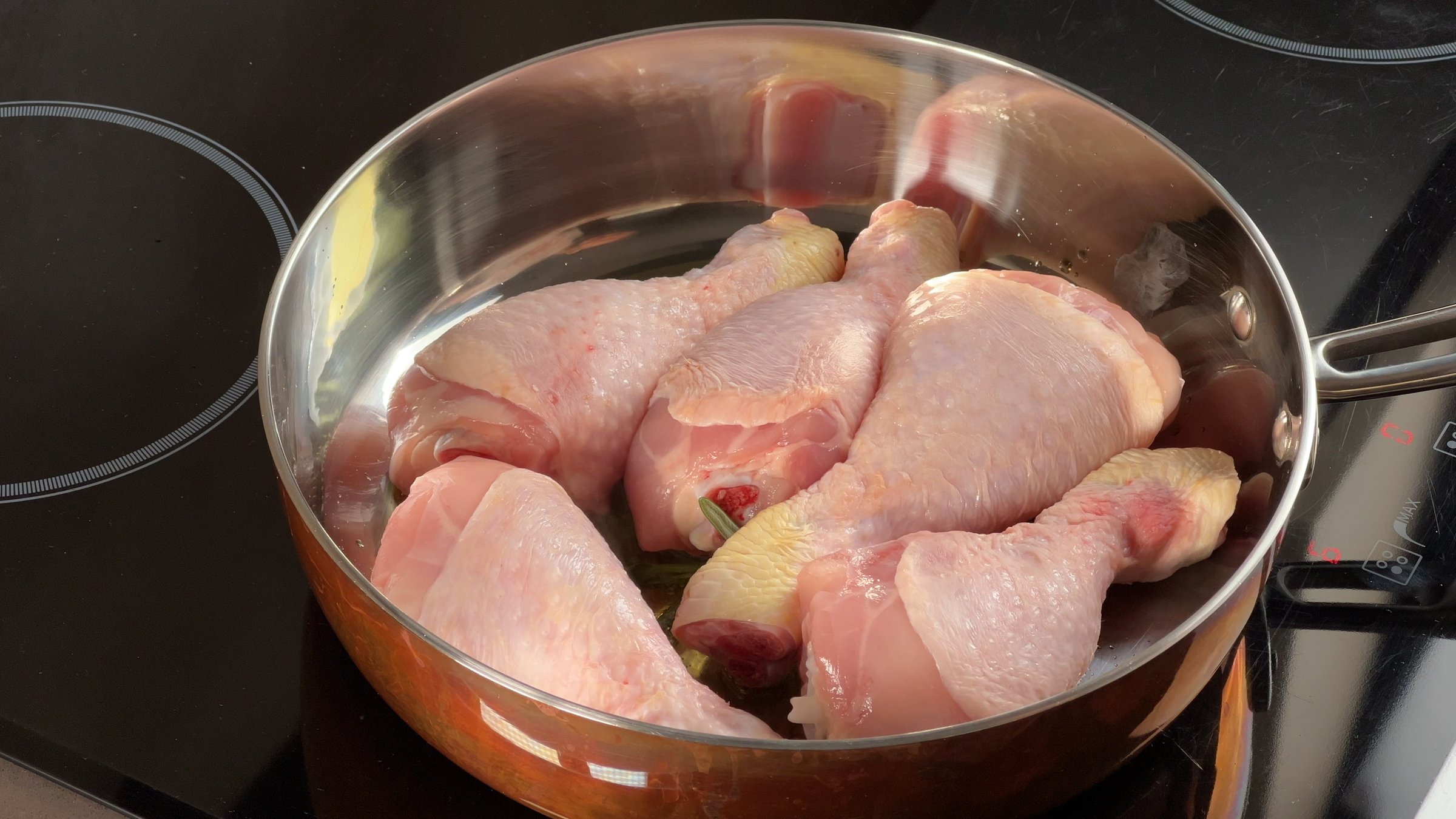 Carne di pollo e cancro: c’è un legame? Risponde la Fondazione Veronesi