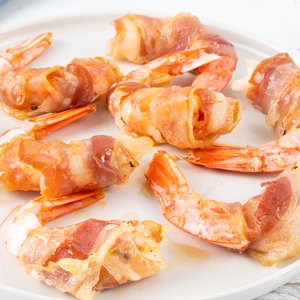 Gamberoni Avvolti nella Pancetta