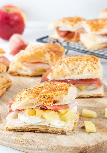 Ricetta Millefoglie di Speck, Mele e Ricotta