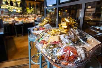 Idee regalo enogastronomiche per il Natale 2024