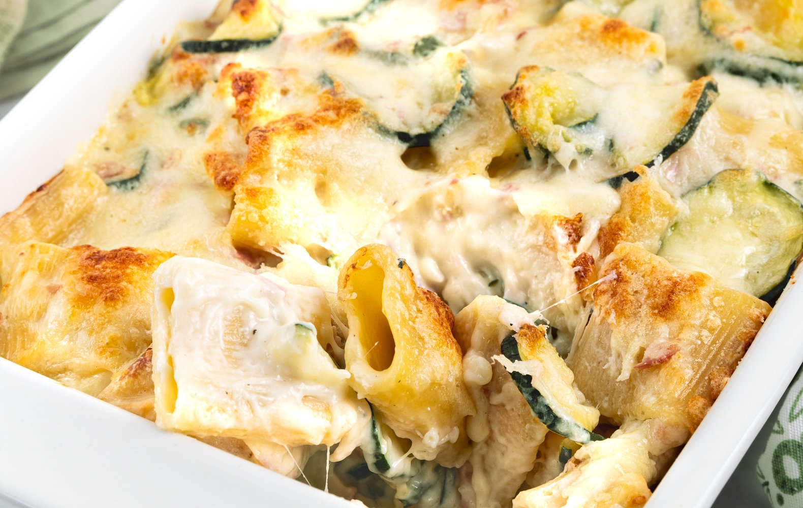 Ricetta Pasta al Forno Bianca con Zucchine - Il Club delle Ricette