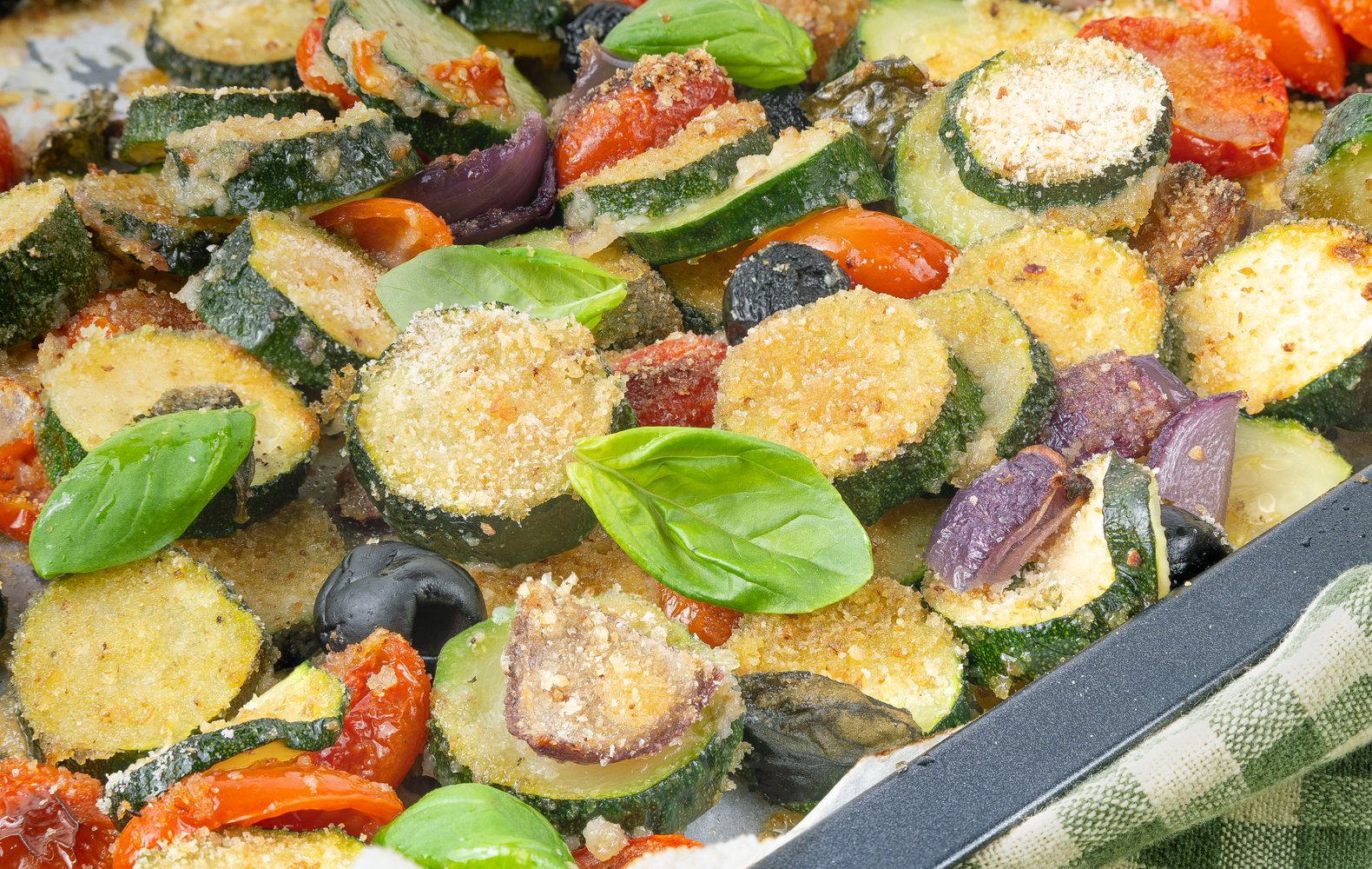 Zucchine alla Mediterranea, un Contorno Imperdibile