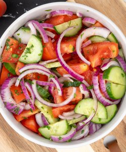 Ricetta Insalata di Pomodori e Cetrioli