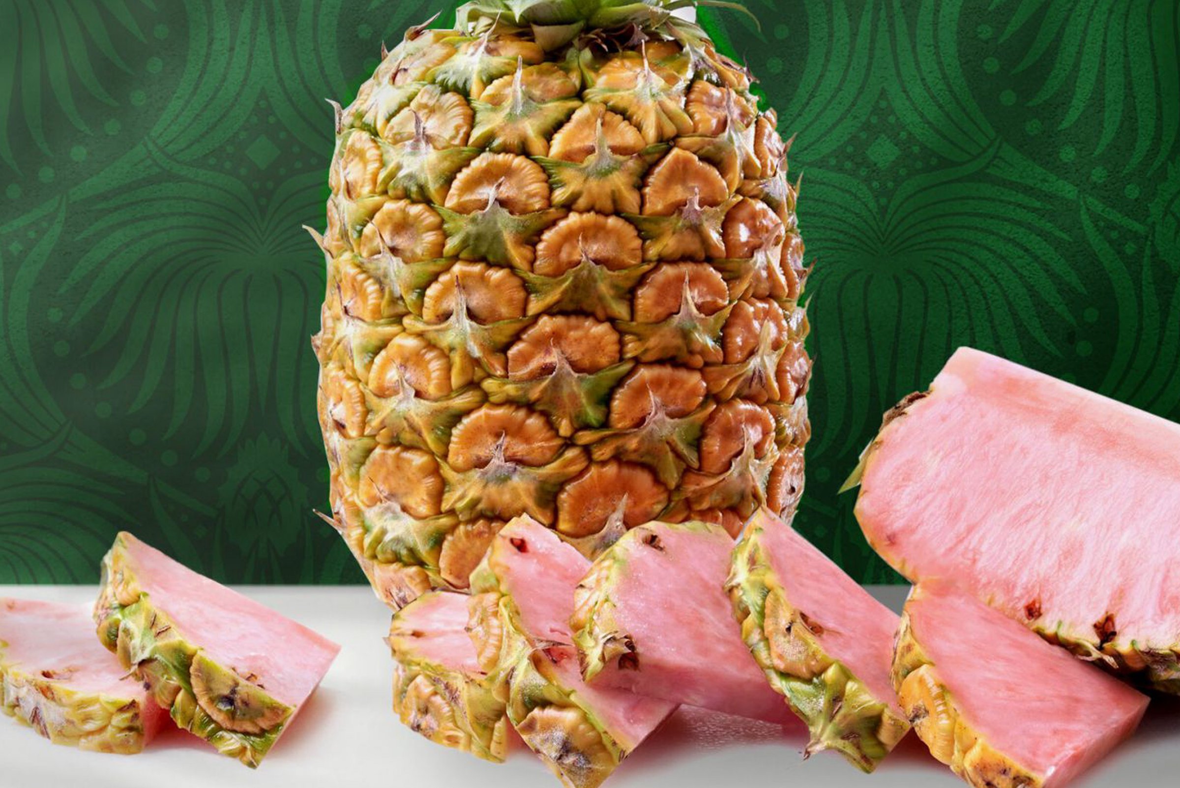 Spopola l’Ananas Rosa, Dolcissimo e Costosissimo