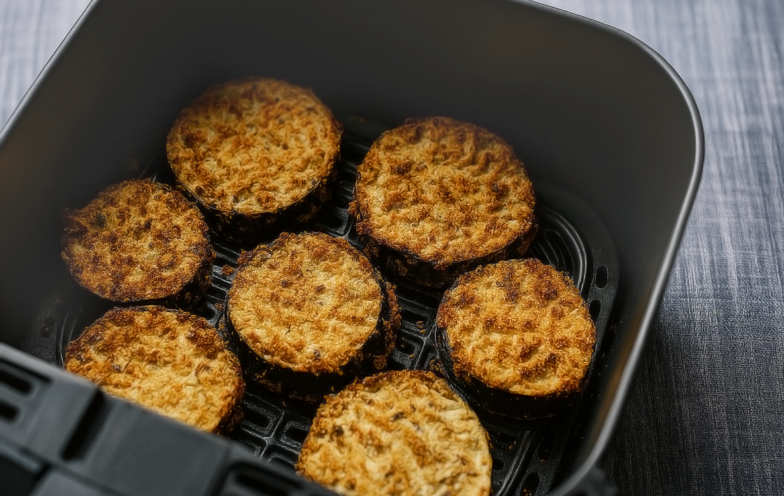 Ricetta Cotolette di Melanzane in Friggitrice ad Aria - Il Club delle ...