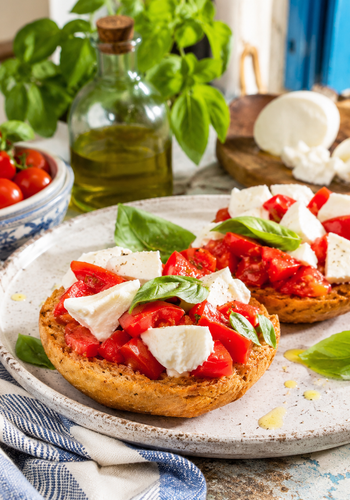 Ricetta Friselle con Pomodoro e Mozzarella