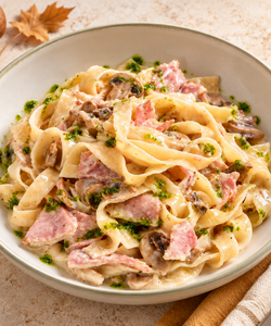 Ricetta Tagliatelle Prosciutto e Funghi