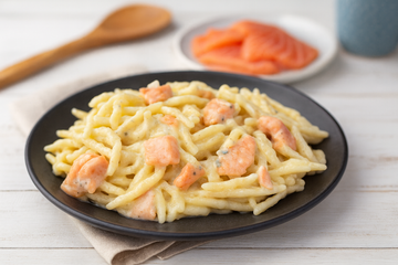 Ricetta Pasta ai 4 Formaggi con Salmone