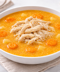 Ricetta Minestra Cremosa di Pollo con Patate e Carote