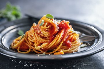 3 ricette di pasta veloci per la settimana: idee salva‑cena con ingredienti in dispensa
