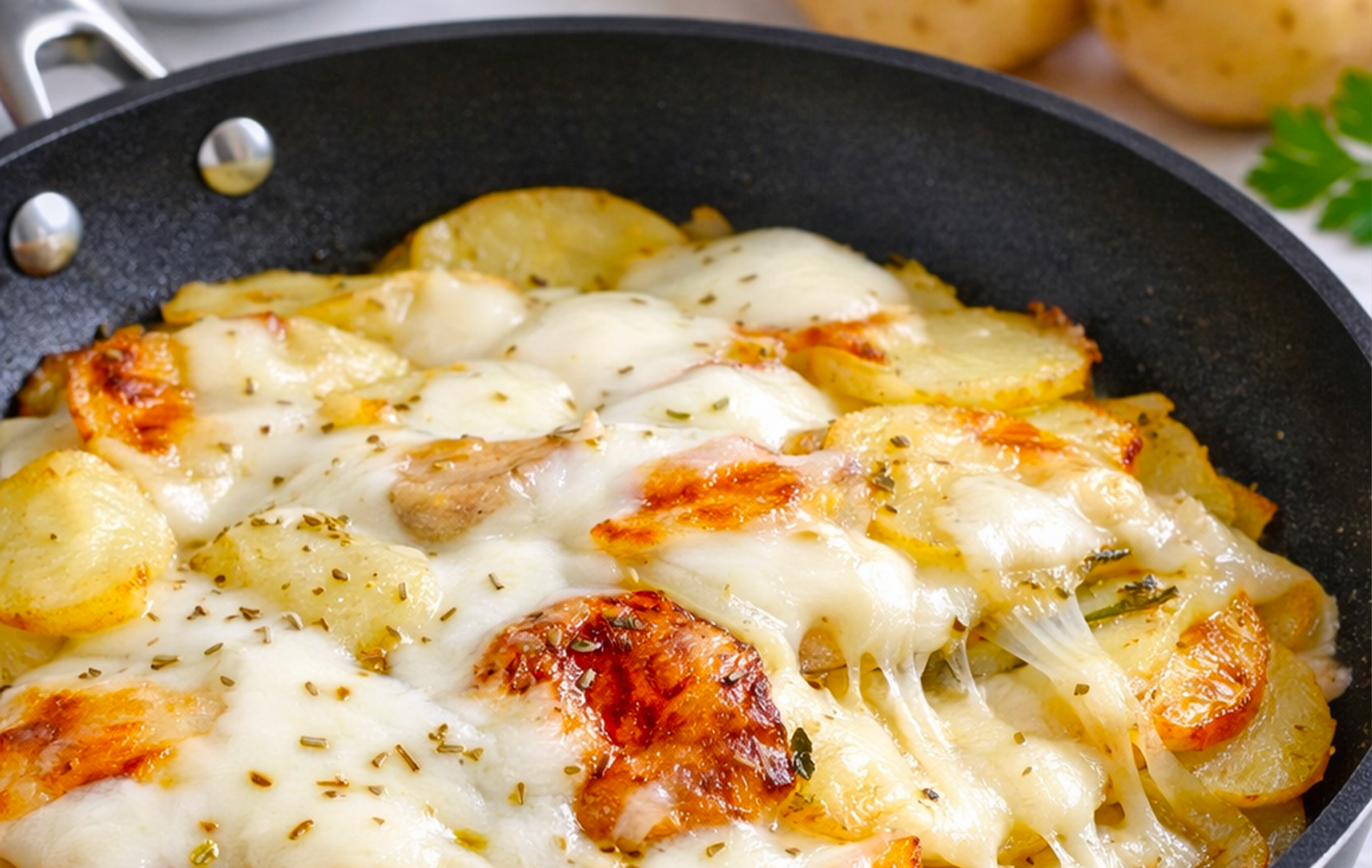 Patate e Mozzarella in Padella