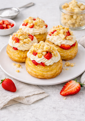 Ricetta Zeppole Mimosa con Crema Mascarpone e Fragole
