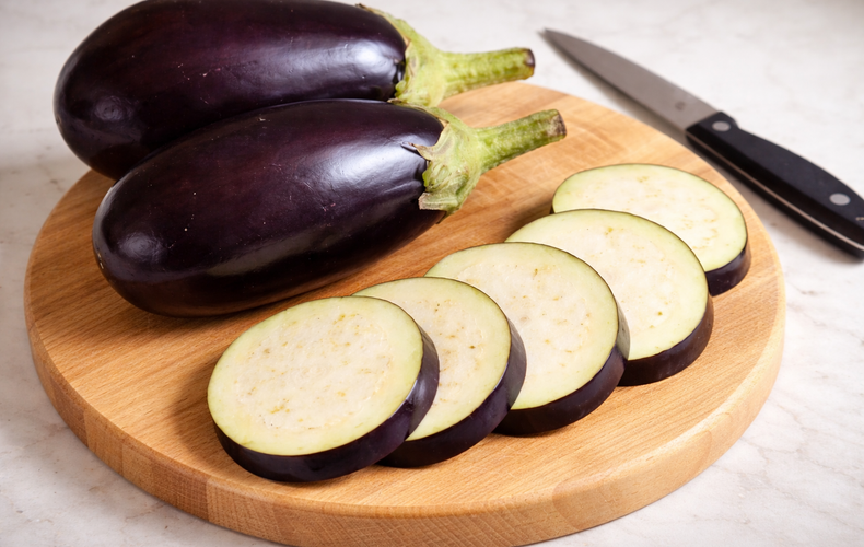 Come togliere il sapore amarognolo dalle melanzane: la tecnica che fa la differenza in cucina