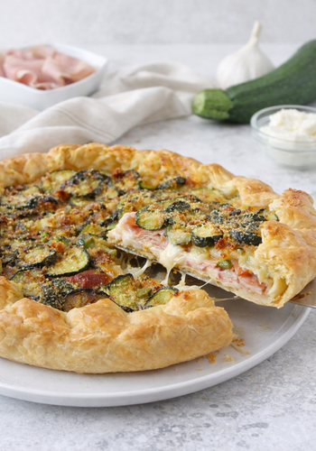 Ricetta Torta Salata con Zucchine Prosciutto Cotto e Stracchino
