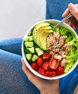 Dieta dei 30 minuti: cosa prevede il metodo 30-30-30 e cosa dice la scienza