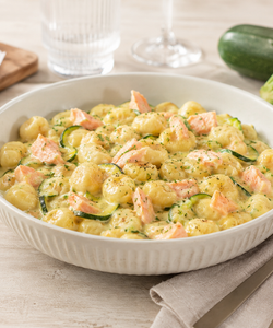 Ricetta Gnocchi Zucchine e Salmone Cremosissimi