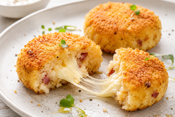 Polpette di Patate con Scamorza e Speck