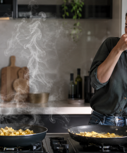 Eliminare la puzza di uovo dalle padelle: metodi efficaci e rimedi della tradizione