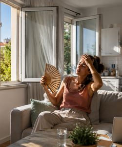 Caldo in casa, i cinque errori abituali che aumentano la temperatura interna senza che ce ne accorgiamo