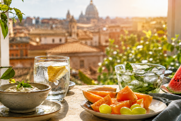 Caldo record in Italia, gli spuntini che aiutano a reintegrare acqua e sali minerali