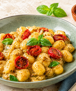Ricetta Gnocchi con Crema di Melanzane e Pomodorini Confit