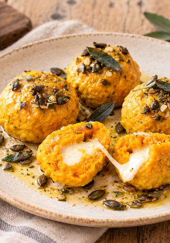 Ricetta Canederli di Zucca Ripieni di Formaggio