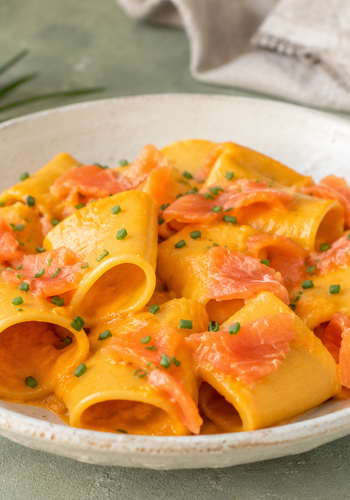 Ricetta Paccheri con Crema di Zucca e Salmone Affumicato