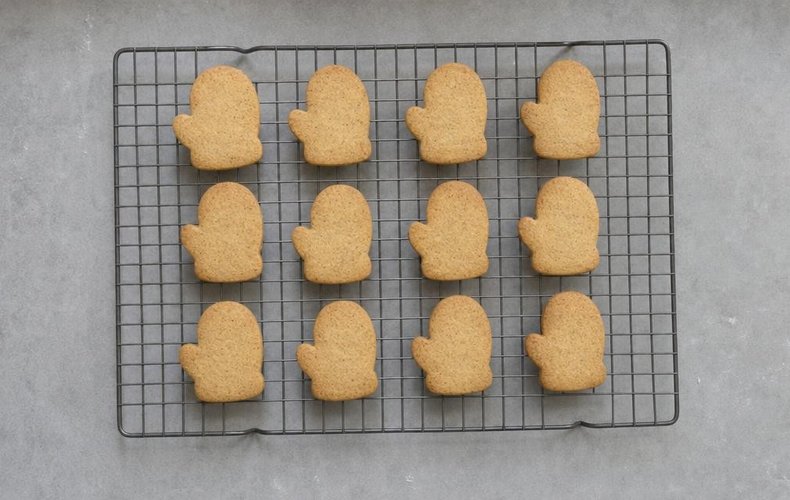 Biscotti Guanti di Babbo Natale: passo 5