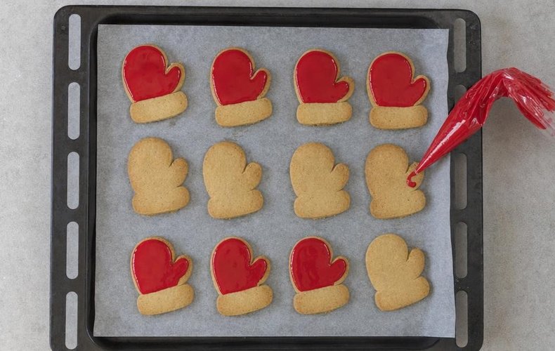 Biscotti Guanti di Babbo Natale: passo 8