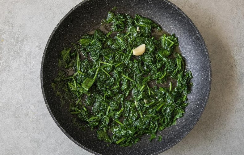 Cestini di Pasta Sfoglia Ricotta e Spinaci: passo 1