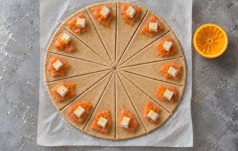 Cornetti di Pasta Sfoglia al Salmone: passo 3