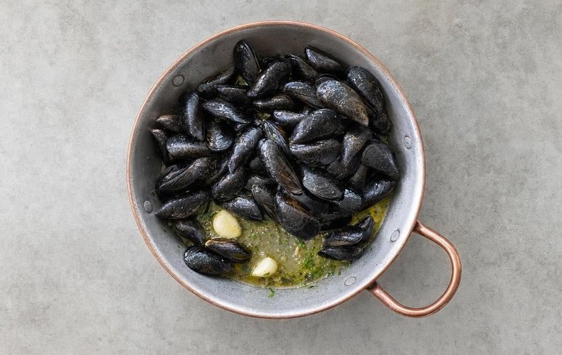 Cozze alla Marinara: passo 2
