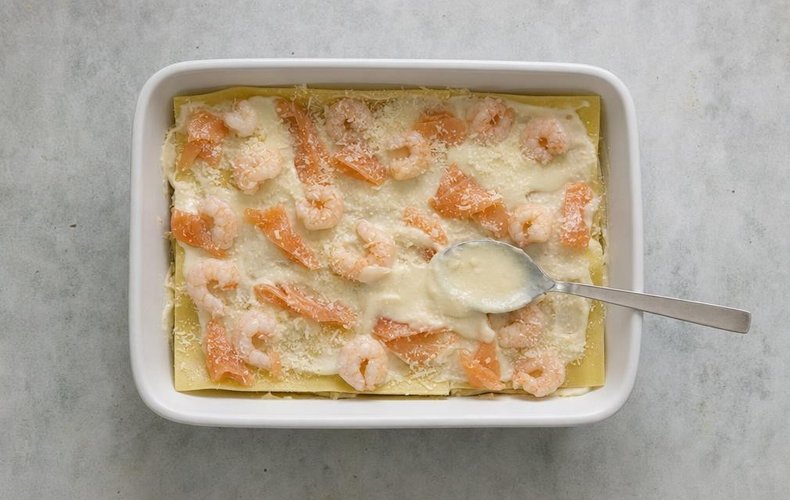 Lasagne Salmone e Gamberetti: passo 8