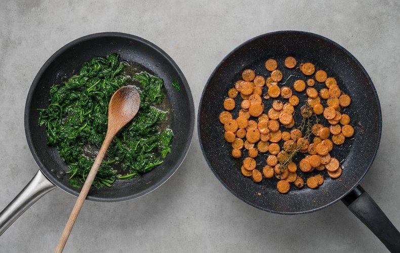Polpettone Arrotolato con Carote e Spinaci: passo 1
