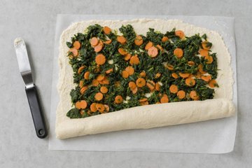 Polpettone Arrotolato con Carote e Spinaci: passo 3