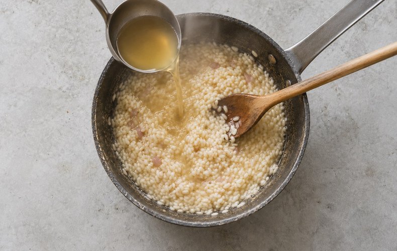 Risotto al Miele, Salvia e Rosmarino: passo 3