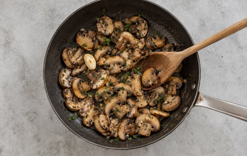 Rotolo di Patate, Funghi e Scamorza: passo 1