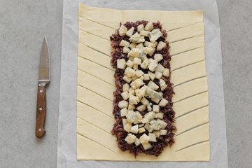 Strudel Salato Radicchio Rosso, Gorgonzola e Pere: passo 3
